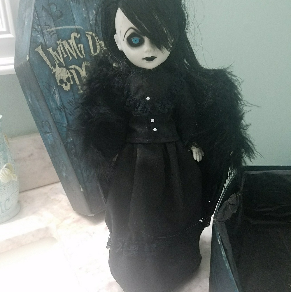 Tenebre Living Dead Doll
